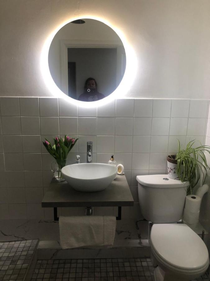 Super Location 1Min From Metro 10Min From Camden Apartment London Bagian luar foto